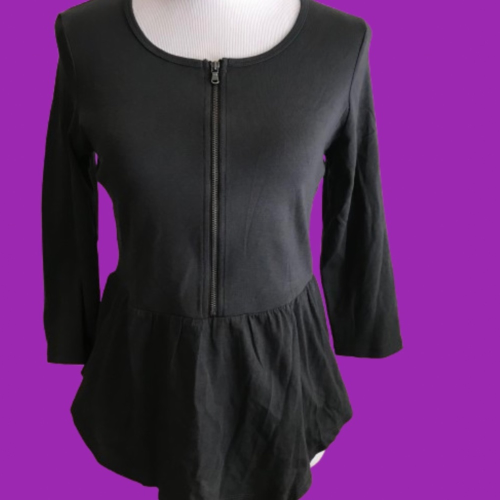 Victoria's Secret Black Peplum 3/4 Sleeve Top NEVER WORN SIZE LARGE-but fitted!